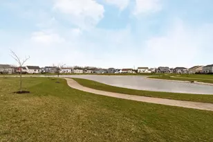 6090 Windcliff Dr E, Grove City, OH 43123 - Photo 46