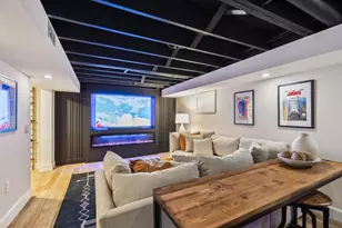 2564 Sherwood Rd, Columbus, OH 43209 - Photo 26