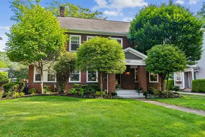 2564 Sherwood Road, Columbus, OH 43209 - Photo 1
