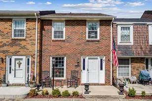 556 Pamlico St, Columbus, OH 43228 - Photo 2