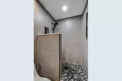 556 Pamlico Street, Columbus, OH 43228 - Photo 44