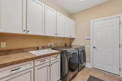 3848 Stonewater Drive, Columbus, OH 43221 - Photo 18