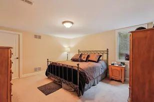 3848 Stonewater Dr, Columbus, OH 43221 - Photo 40