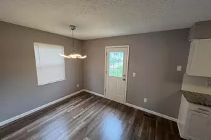 3865 Heatherglen Dr, Columbus, OH 43221 - Photo 8