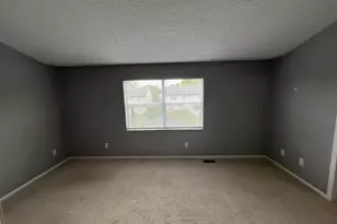 3865 Heatherglen Dr, Columbus, OH 43221 - Photo 18