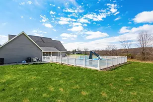 2435 Freedom Ln, Zanesville, OH 43701 - Photo 6