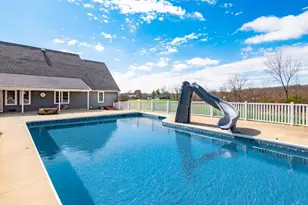2435 Freedom Ln, Zanesville, OH 43701 - Photo 8