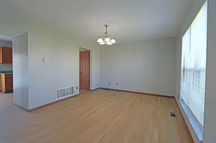 4897 Nieles Edge Dr, Columbus, OH 43232 - Photo 4