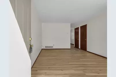 5334 Shiloh Drive, Columbus, OH 43220 - Photo 4