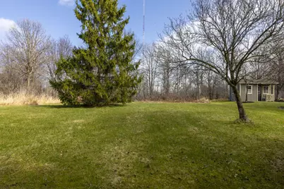 7571 Pleasant Run Drive, Green Hills, OH 44131 - Photo 8