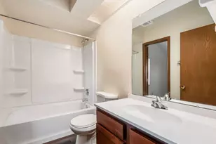 2391 Bethel Rd, Columbus, OH 43220 - Photo 22