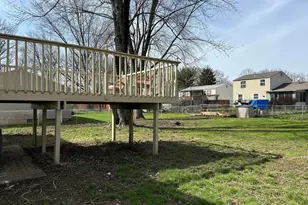 2696 Southridge Dr, Columbus, OH 43224 - Photo 8