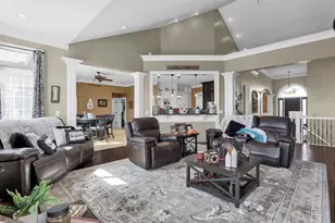 1577 Winding Oak Dr NW, Baltimore, OH 43105 - Photo 10