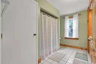 11138 York Rd SW, Baltimore, OH 43105 - Photo 40