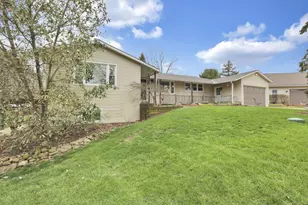 11138 York Rd SW, Baltimore, OH 43105 - Photo 2