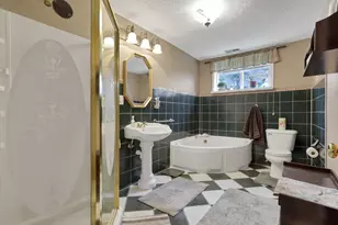 11138 York Rd SW, Baltimore, OH 43105 - Photo 52