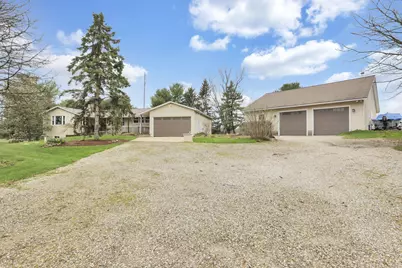 11138 York Road SW, Baltimore, OH 43105 - Photo 8