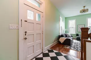 66 E Hubbard Ave, Columbus, OH 43215 - Photo 2