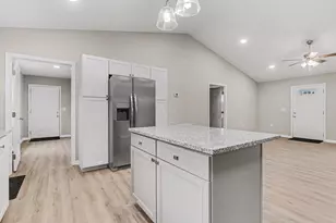 28430 Hide a Way Hills Rd, Sugar Grove, OH 43155 - Photo 14