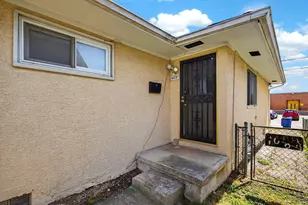 1089 E 26th Ave, Columbus, OH 43211 - Photo 38