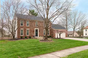453 Whitson Dr, Columbus, OH 43230 - Photo 2