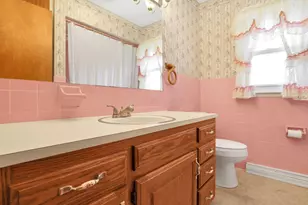 325 W Liberty St, Bucyrus, OH 44820 - Photo 10