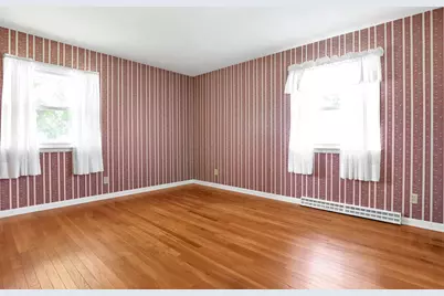 325 W Liberty Street, Bucyrus, OH 44820 - Photo 12