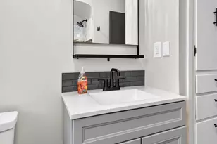 33 Rosslyn Ave, Columbus, OH 43214 - Photo 32