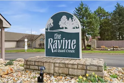 2237 Ravine Woods Drive, Grove City, OH 43123 - Photo 2