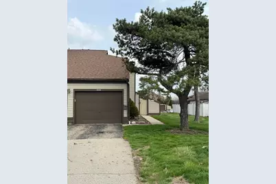 5254 Westbury Drive #14D, Columbus, OH 43228 - Photo 2