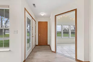 6514 Peppermill Dr, Westerville, OH 43081 - Photo 6