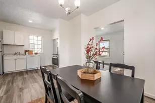 1889 S 4th St, Columbus, OH 43207 - Photo 12