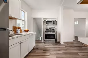 1889 S 4th St, Columbus, OH 43207 - Photo 4