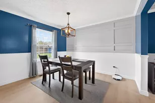 2421 Indian Creek Ct, Grove City, OH 43123 - Photo 8