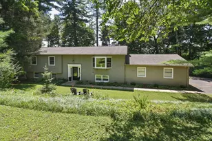 291 Pinetree Dr, Granville, OH 43023 - Photo 1