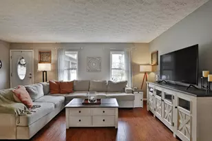 7044 Linworth Rd, Columbus, OH 43235 - Photo 6