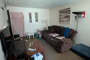 2728 Perdue Ave, Columbus, OH 43211 - Photo 2