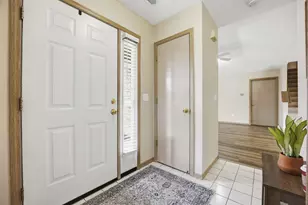 9383 Clermont Blvd, Powell, OH 43065 - Photo 4