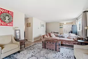 902-904 Bluffway Dr, Columbus, OH 43235 - Photo 8