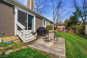 902-904 Bluffway Dr, Columbus, OH 43235 - Photo 32