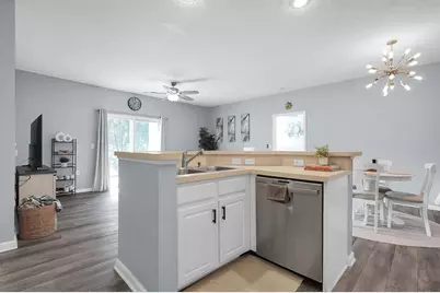 6220 Harbour Pointe #101, Columbus, OH 43231 - Photo 10