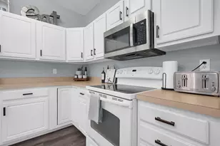 6220 Harbour Pointe, Columbus, OH 43231 - Photo 12