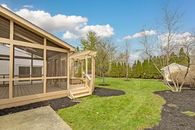 242 W New England Avenue, Columbus, OH 43085 - Photo 58