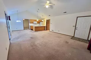 2465 Meadow Glade Dr, Hilliard, OH 43026 - Photo 4