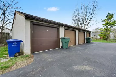 1914 Laramie Drive #26, Powell, OH 43065 - Photo 34