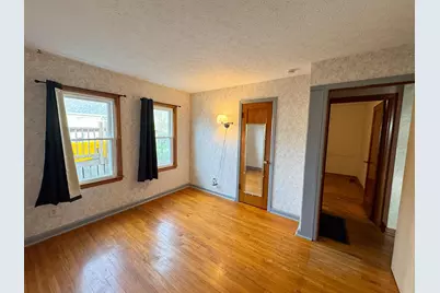 1097 Forest Drive, Columbus, OH 43223 - Photo 10