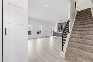 1102 Summit St, Columbus, OH 43201 - Photo 2