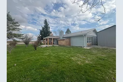 5181 Robinson Road SE, Washington Court House, OH 43160 - Photo 2