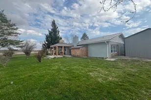 5181 Robinson Rd SE, Washington Court House, OH 43160 - Photo 2