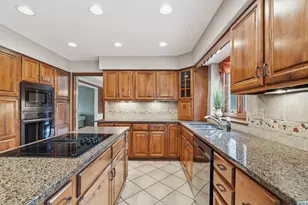 6190 Deeside Dr, Dublin, OH 43017 - Photo 8